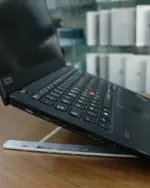 LENOVO ThinkPad X13 Tactile - Image 4